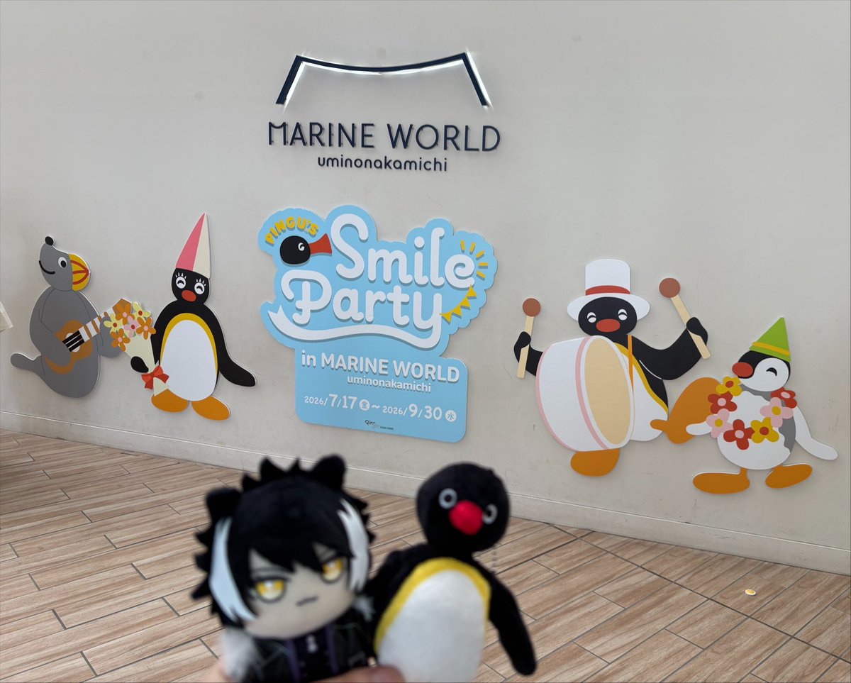 szkszkszk777's tweet photo. マリンワールドがピングーコラボ期間中だったので行ってきた！！メインのペンギンゾーンは屋外だったからめっちゃ暑かったけどピングーいっぱいで可愛かった！！！ https://t.co/VuPQ4bKIUp