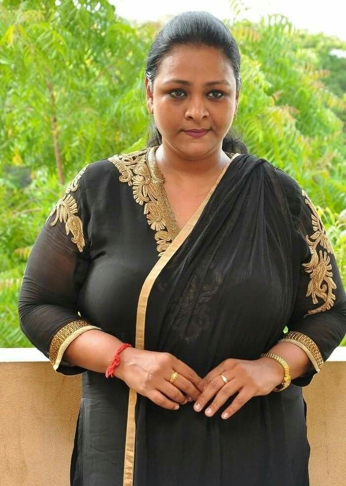 shanthi_magan's tweet photo. இவ புண்டையில புள்ளையா பொறந்து இருந்தா என்ன எல்லாரும் நிஜமாலுமே தேவிடியா புள்ள அப்படின்னு பேரு வாங்க வச்சிருப்பா 

இப்ப கூட அவுத்து போட்டு நின்னா ஆயிரம் ஆம்பளைங்க  செய்ய ரெடியா தான் இருக்காங்க https://t.co/28E0z4Diyb