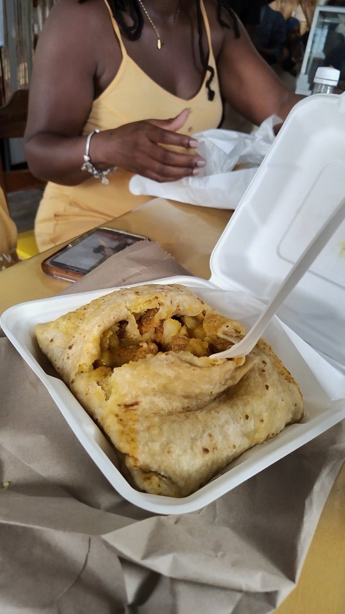 westindimade's tweet photo. Caribbean people what’s going on right here?🤔 https://t.co/UjnUeP9z2J