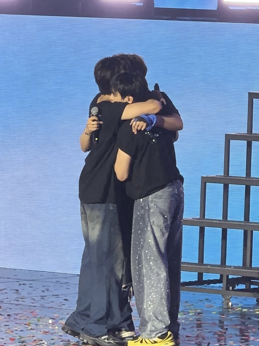 _Qian_02's tweet photo. 행복한 추억💚🐻🐤🐶💚
왜 시간이 이렇게 짧은 걸까 
벌써 다음 콘서트를 기대하고 있어~~

#B1A4 #신우 #산들 #공찬 https://t.co/tJ5OxZSsWp