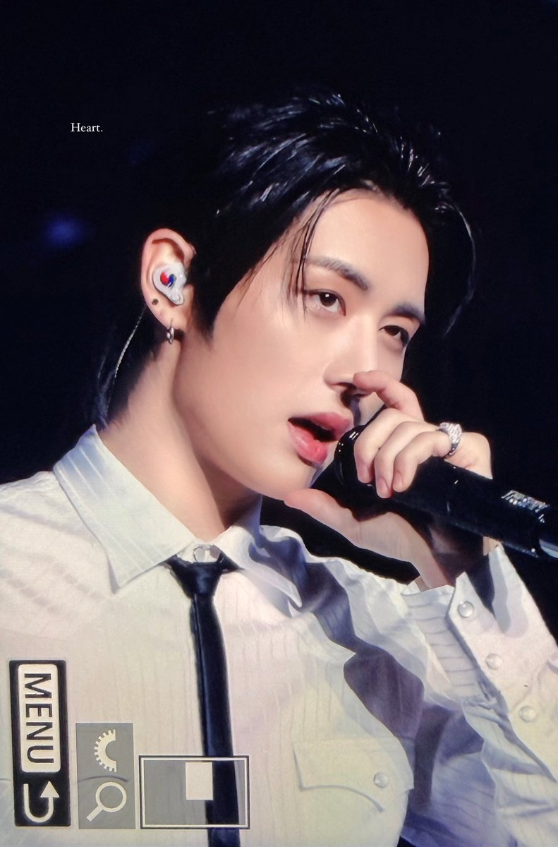 tslovers_'s tweet photo. 아태산님.. 완깐했을때
이마부터떨어는 콧대가너무좋음....
그 밑에 부리는 덤 ㅋㅋ♡ https://t.co/l6WBNwIzHe