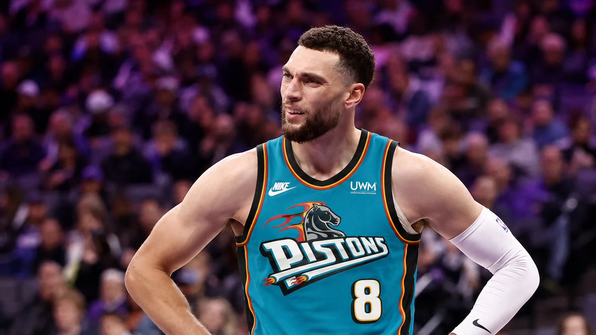 3ChampionDrive's tweet photo. Zach LaVine in a Pistons teal jersey doesn’t look too bad. Efficient off guard who can light it up on any night. Offense doesn’t stall when Cade sits. Possibly on a minimum deal?!? Sign me up. 

#DetroitBasketball https://t.co/gH1A9FkM8A