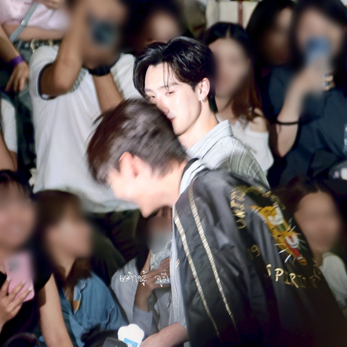 JuJunnior96's tweet photo. มีอะไรจะบอกพี่ไหม อยากรู้ด้วย

#DEWTEE https://t.co/9EY8CZmO9O