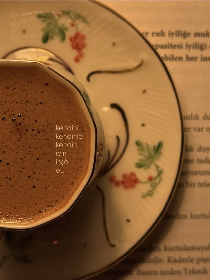 birteraphy's tweet photo. kendini; kendinle, kendin için inşa et. https://t.co/rI55wH9Zh1