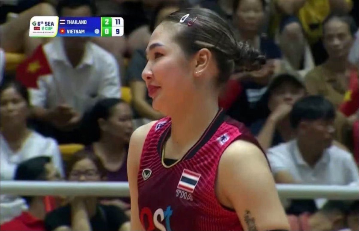 sup_chiken's tweet photo. โห่หรอจ๊ะ 

-ชนะ 3 - 0  ( คาบ้าน )
-ได้แข่ง vnl ทุกปี 
-แชมป์เอเชีย
-แชมป์เอเชียติดต่อกันหลายสมัย
-อันดับโลกอ่ะหรอไม่พูดดีกัวววว

แล้วหนูละ ได้อะไรบ้าง… 

#วอลเลย์บอลหญิง https://t.co/iiHTVCLLvX