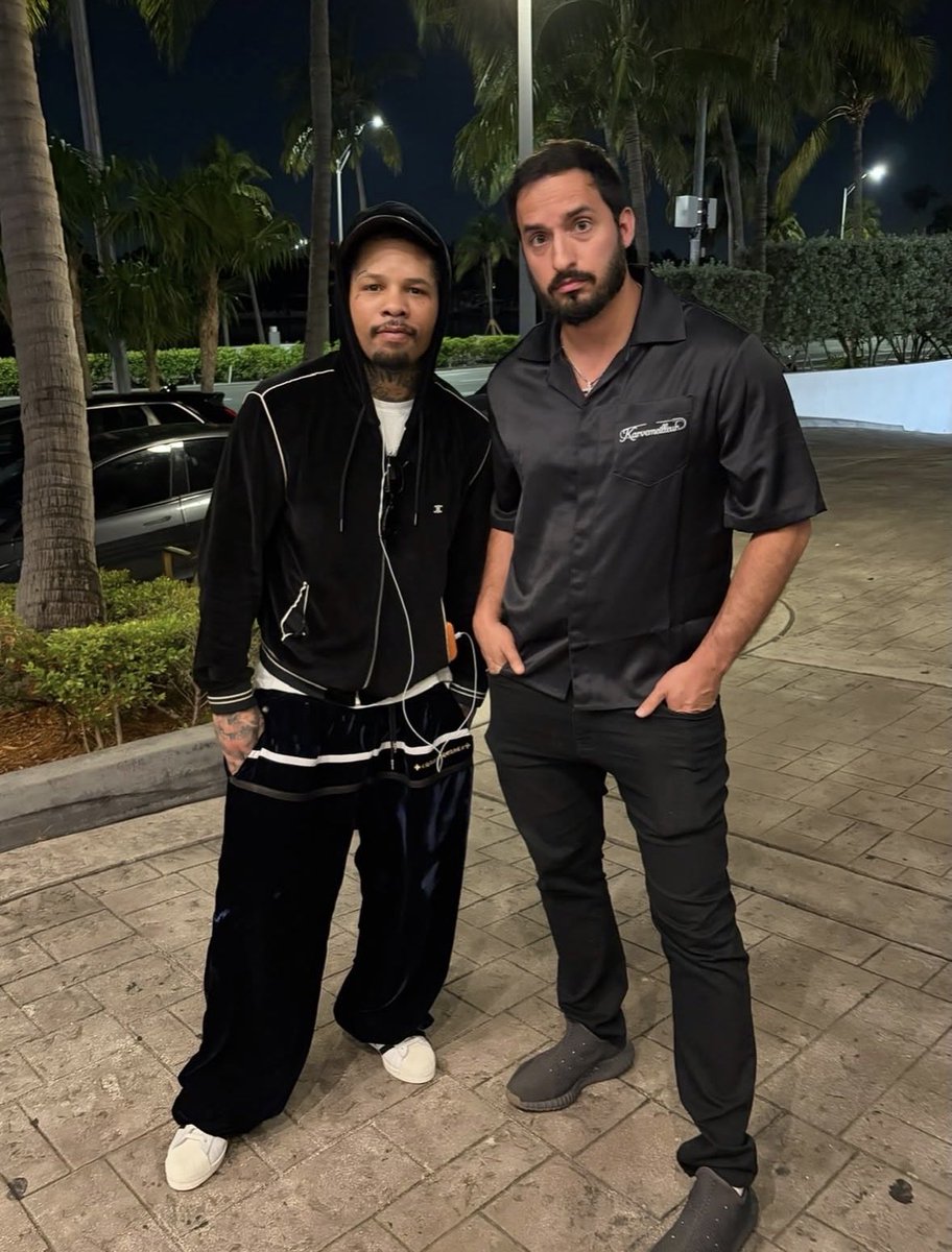 5iveelite tweet media