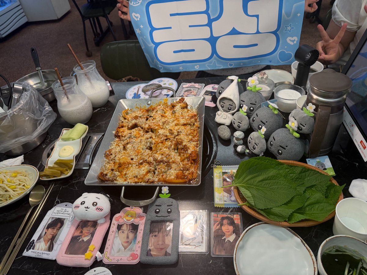 I_Mil_U's tweet photo. 동성이 보기 전에 만나고
동성이 보고
동성이 본 후에 만나고
다음 주에 봐 ~ 하고 헤어지기 😁

(동멩이로 만든 막걸리 존맛 ♡♡) https://t.co/FcHVbsD2bu