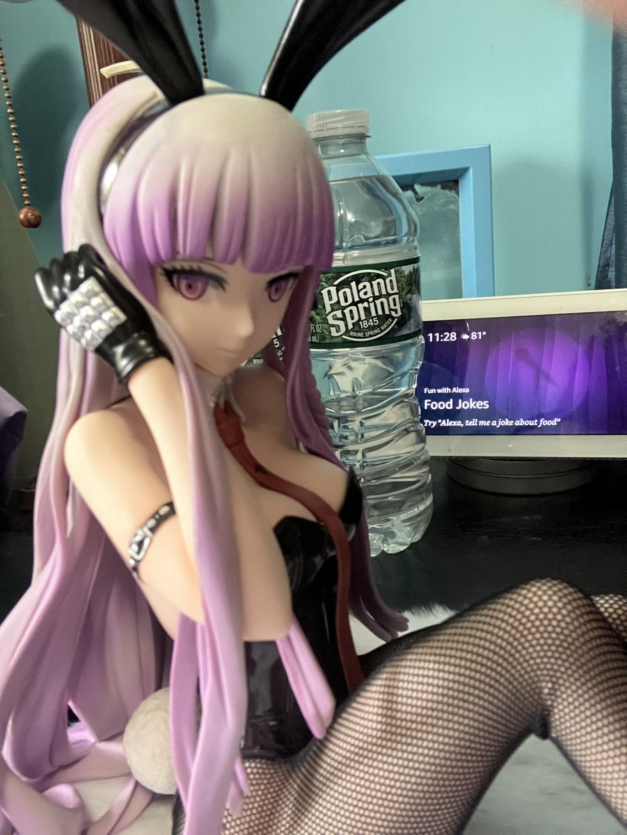 mewwemia's tweet photo. OMGGGG (my back camera stopped working excuse the horrible angles) #kyokokirigiri #danganronpa #drv3 #triggerhappyhavoc #thh #drthh #drtwt #imtaggingbullshitrn https://t.co/uobPnU8bIF