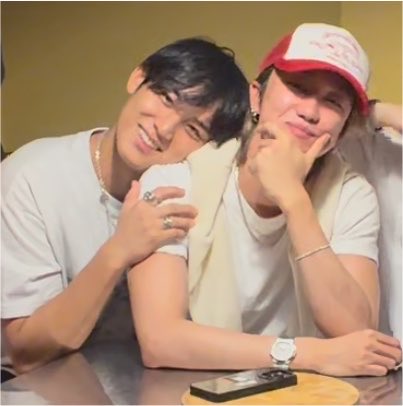 aprildrifts's tweet photo. the face of a guy who’s been reunited with his wife https://t.co/8fkuXnrmg9