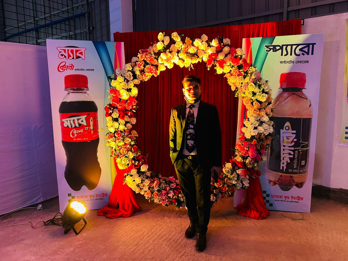 OmorSharif01's tweet photo. đšProduct promotion Magic Show, Make your product unforgettable!
đTurn your product promotion by currently best famous Magician Omar Sharif, where Magic meets marketing.
#ProductPromotion #Marketting #MagicShow #MagicianOmarSharif #MagicEvent
#BestFamous #MagicianDhakaBangladesh https://t.co/SDsheju7te