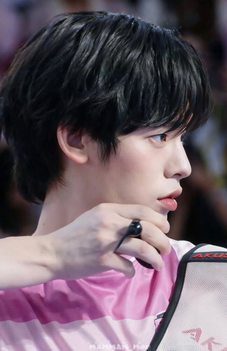 duangxqin's tweet photo. o perfil PERFEITO existe https://t.co/gLwMPXhitJ
