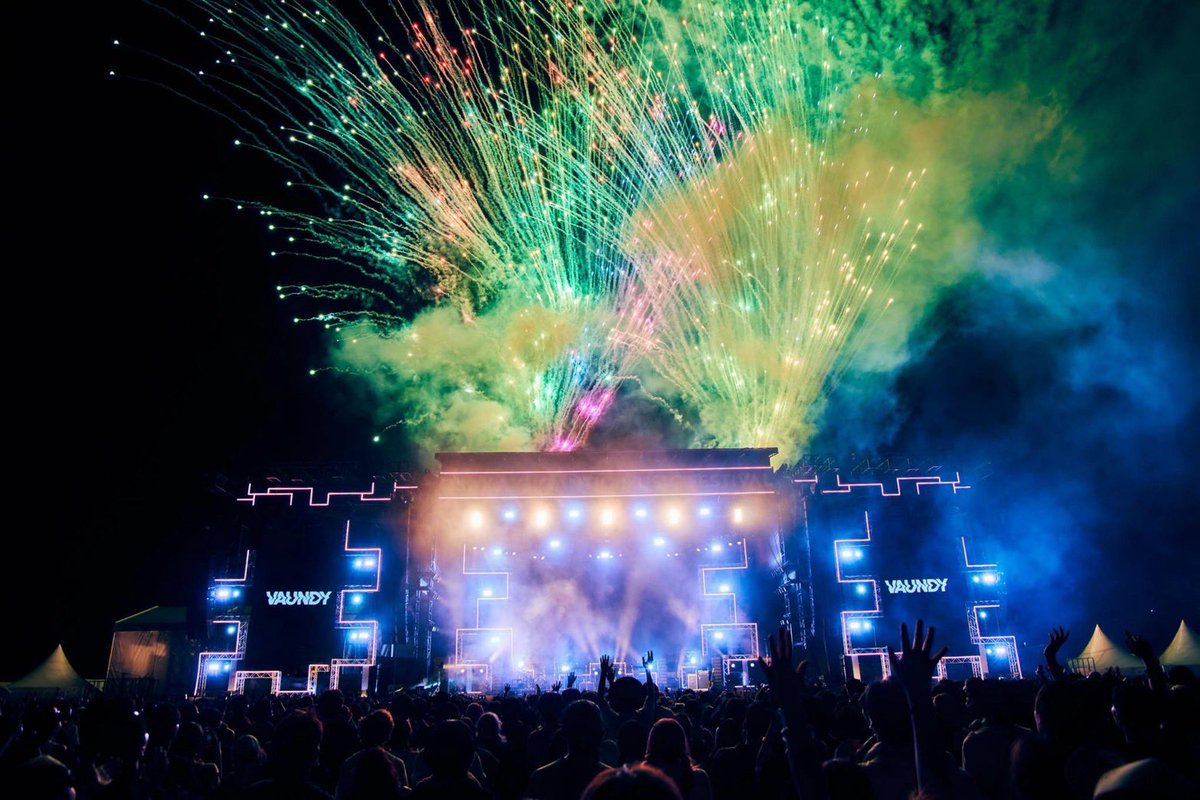 Vaundy_AWS's tweet photo. #Vaundy

THANK YOU !!❤️‍🔥

2026.08.02
OSAKA GIGANTIC MUSIC FESTIVAL 2026
-THANKS 10TH GIGA-

@giga_osaka
#ジャイガ

- - -

📌最新曲 #かげろう 配信中
https://t.co/CeInlaeoap
https://t.co/N8mBkiRzou

📌JAPAN ARENA TOUR 2027-2028
2027/10/2&3 @大阪城ホール
2028/1/9&10 @大阪城ホール
https://t.co/QgybGj0Le7

📌ASIA ARENA TOUR 2026 "HORO"
https://t.co/uClEgsscdl
