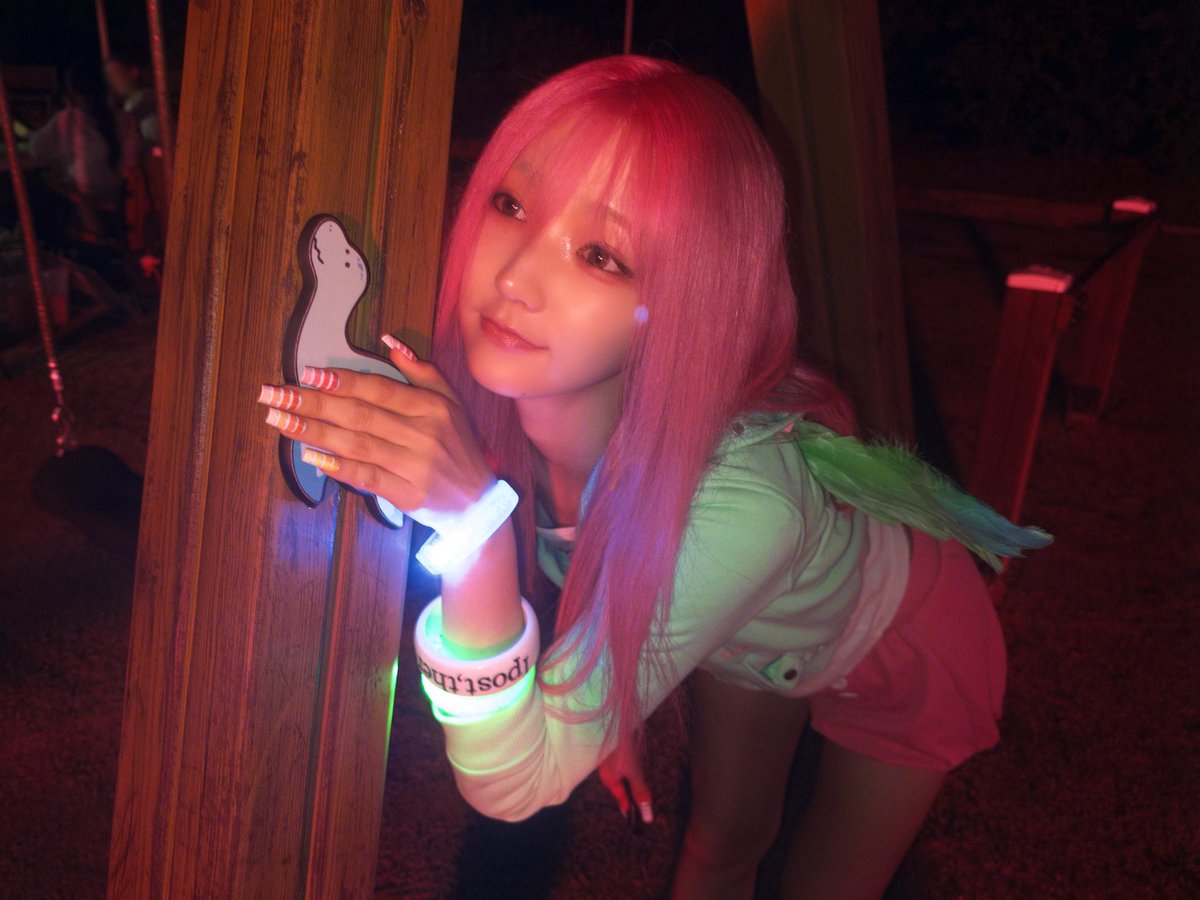 lovkiiikiii's tweet photo. 260802 버블 #지유 🫧

핑크지유 너무너무 이뻐서 소리지름ㅜㅜㅜ https://t.co/EqoBIlQe9v