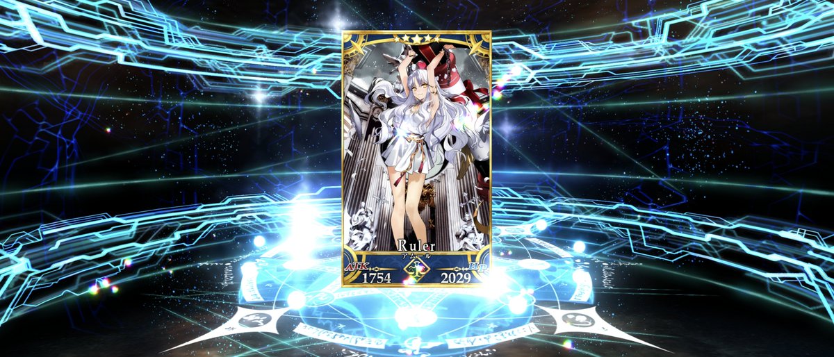 nimea_2's tweet photo. 福袋〜！結果的に宝具を重ねされたから嬉しいねぇ
#FGO https://t.co/xVwhilZWQE