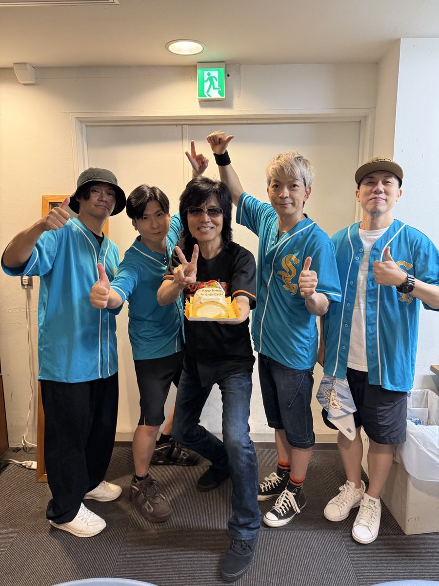 _268_'s tweet photo. 大田紳一郎ソロライブ『Singin’man’s The Bandwagon 2026 パンツの日☆スペシャル』完。あれやこれやの盛りだくさんな内容で楽しみました！ありがとうございました！大田さん59歳！誕生日おめでとうございます☆ https://t.co/LShMxXnMwu
