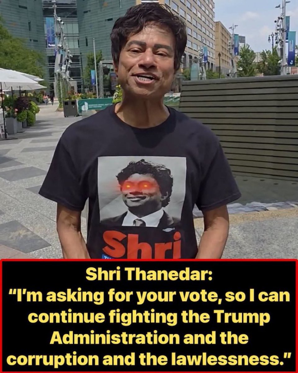 AVGirl4Life's tweet photo. Can we please vote this clown out? https://t.co/qtFFIzvBAG