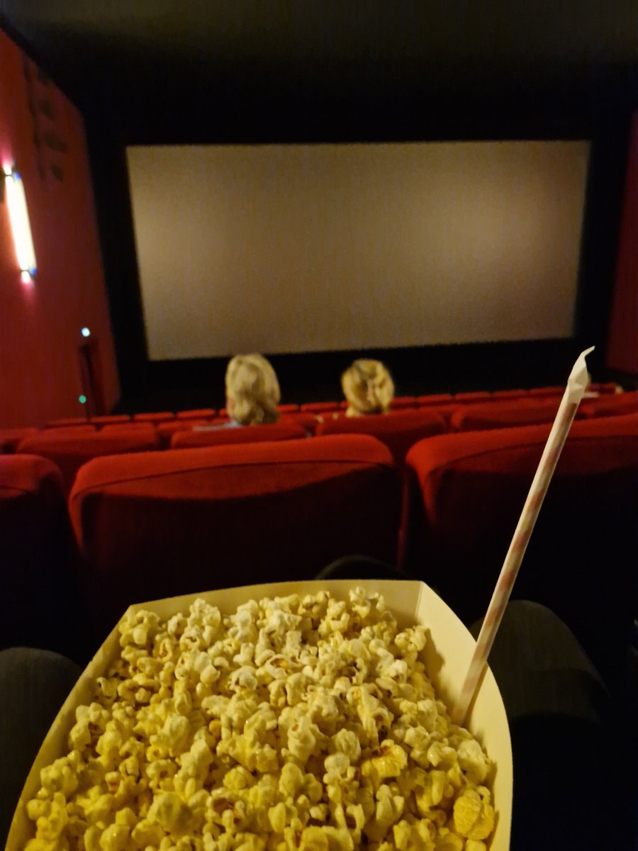 QuantenAli's tweet photo. Watching die Odyssee with a friend in the vip seats :3 #cinema #femboy #friend #vip #dieodyssee #vipseats #cinemaxx #cinemavip #Augsburg https://t.co/GjEX5AYU9p