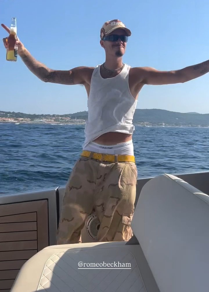 thirstbyseb's tweet photo. 𝚁𝚘𝚖𝚎𝚘 💦 https://t.co/wj9AO7PNsq