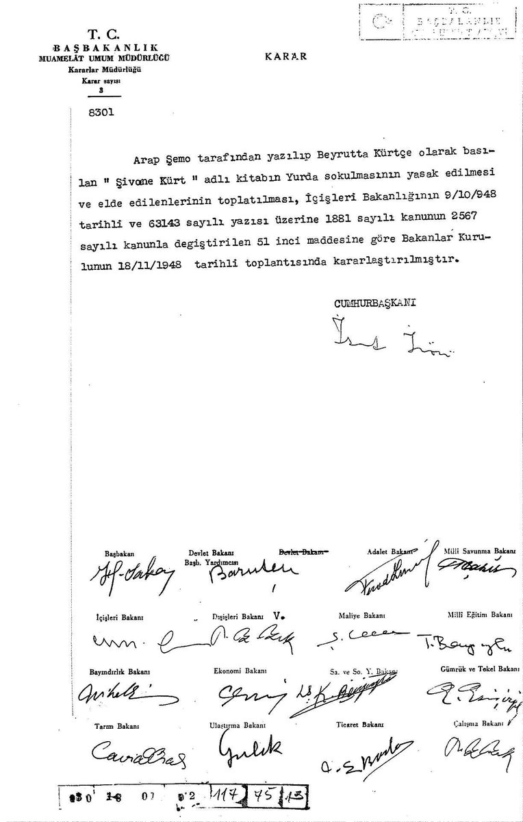 kasamakademi's tweet photo. 1948 yılında imzalan kararname ile “Şivanê Kurmanca (Kürt Çoban)” kitabının Türkiye’ye sokulması yasaklanmıştır.

İlk Kürtçe roman olan Şivanê Kurmanca Erebê Şemo tarafından yazılmış ve 1935 yılında Erivan’da yayımlanmıştır. Daha sonra Nureddin Zaza tarafından Latini harfler ile 1947 yılında Beyrut’ta tekrar basılmıştır.