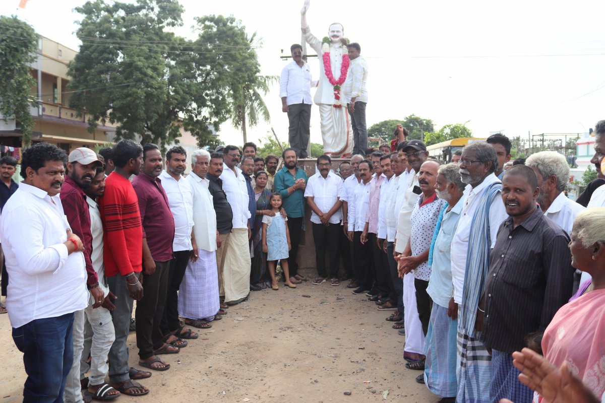 NallapareddyR's tweet photo. కోవూరు మండలం, పాటూరు గ్రామంలో గ్రామ పార్టీ అధ్యక్షులు తిక్కవరపు సందీప్ రెడ్డి గారి ఆధ్వర్యంలో నాయకులు, కార్యకర్తలు, ప్రజలతో ఆత్మీయ సమావేశం నిర్వహించడం జరిగింది.
#YSRCongressParty #YSJaganMohanReddy #AndhraPradesh #NallapareddyPrasannaKumarReddy #YsrcpKovur https://t.co/f130ideo7G