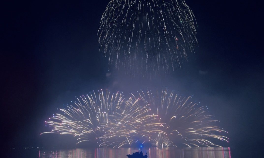 statice_pkt's tweet photo. 花火見てきた〜！夏って感じ！(小並感) https://t.co/CqgCVya12z