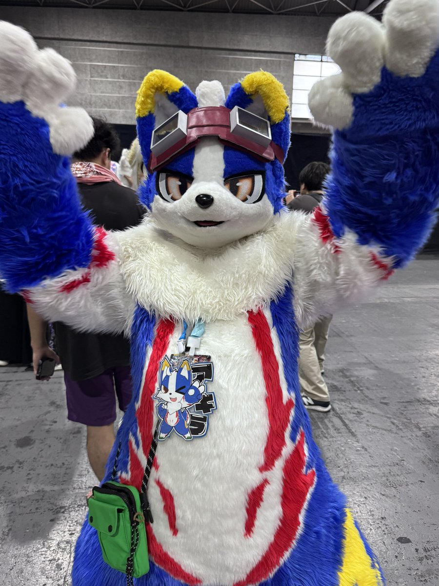SheffyTheArdent's tweet photo. 1日目の最後の方にとらせてもらったアキラくん！色んなかっこかわいいポーズとってくれて、嬉しかった～ かっこいい目つきにお似合いのゴーグルがすごく素敵な子でした https://t.co/QdqsfB2fth