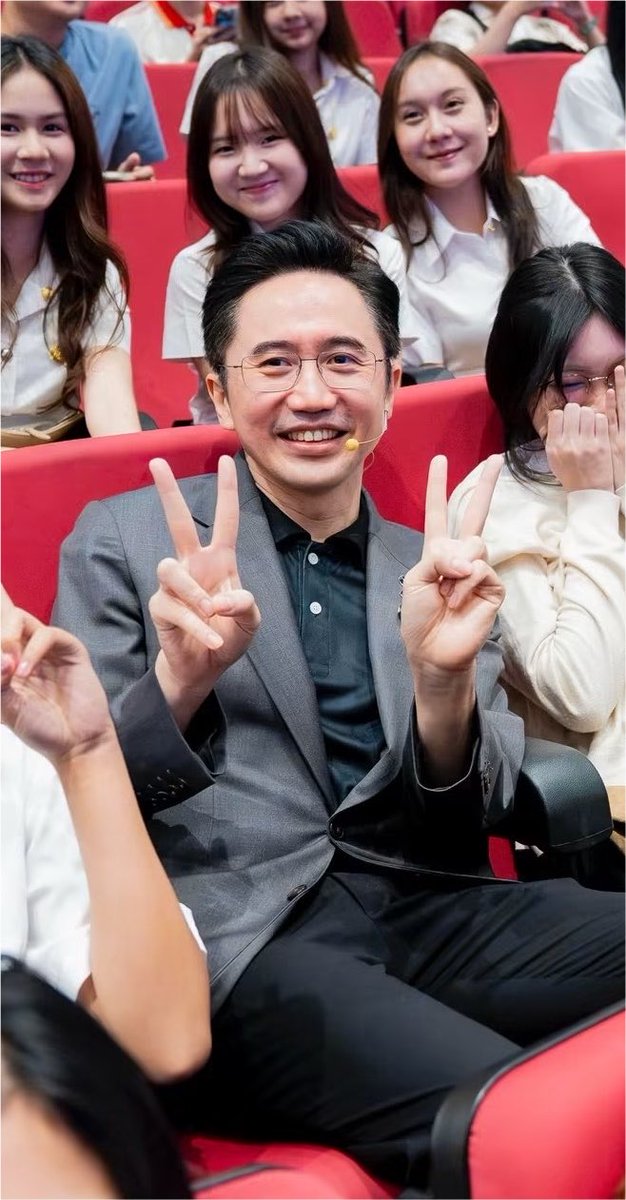 เมืองทิพย์ tweet media