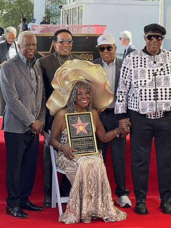 deucelite's tweet photo. Martha Reeves receives her star on the Hollywood Walk of Fame. That was a long-overdue and well-deserved honor for a true Motown royalty! https://t.co/YMK2N9tNAe