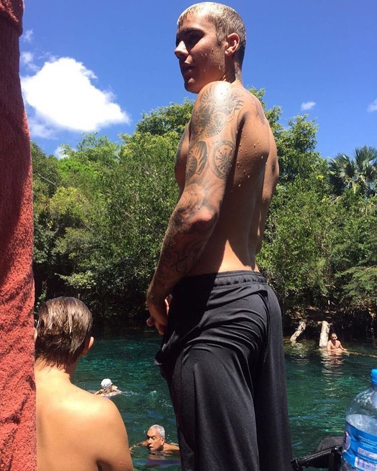 notgwendalupe's tweet photo. Justin Bieber https://t.co/EvpFUycrGi