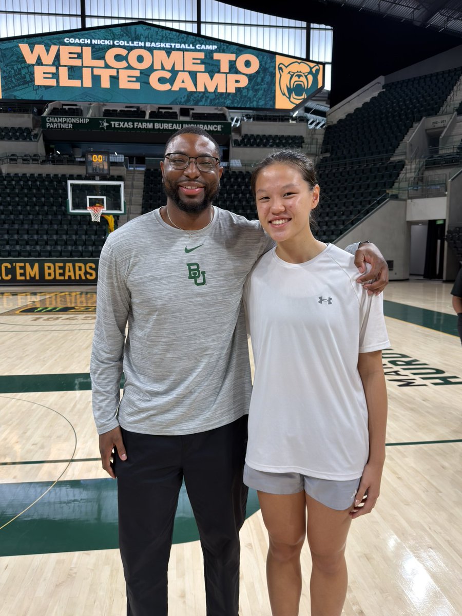 nghuang_wbb's tweet photo. Thank you to @NickiCollen, @TezDumars, @coachtg1971, and the entire @BaylorWBB staff for such an amazing experience at the Nicki Collen Elite Camp!

I had so much fun competing, learning, and getting to know more about Baylor.

Back to work! 🐻💚💛 https://t.co/hnqVALOWQ7