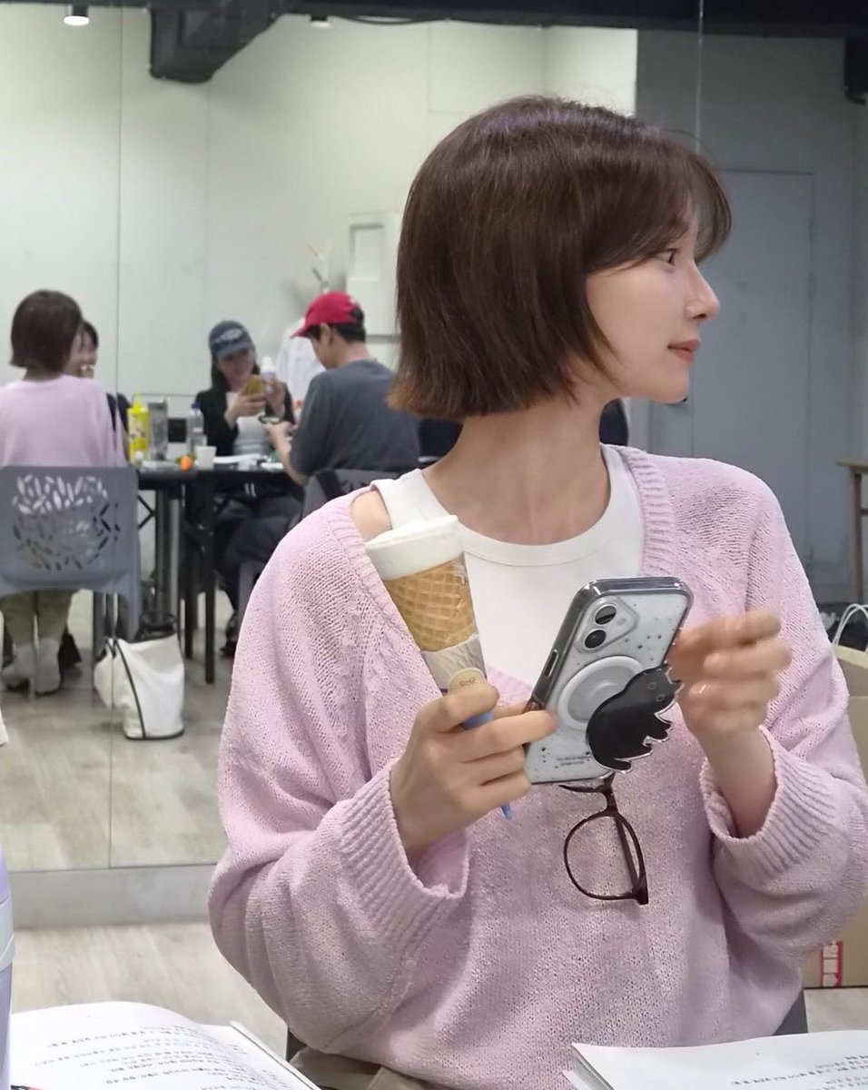 coffee_onoff's tweet photo. 옆모습 너무 좋아 https://t.co/eNB3OWTERO