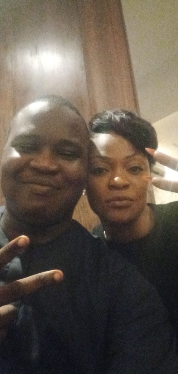 monsieurdekpe's tweet photo. On sous-estime beaucoup la force de Grok. Cette photo date d'y a quatre ans. J'avais un téléphone flou en selfie.
Grok m'a aidé à la ressuscité. https://t.co/fspHAf28vw