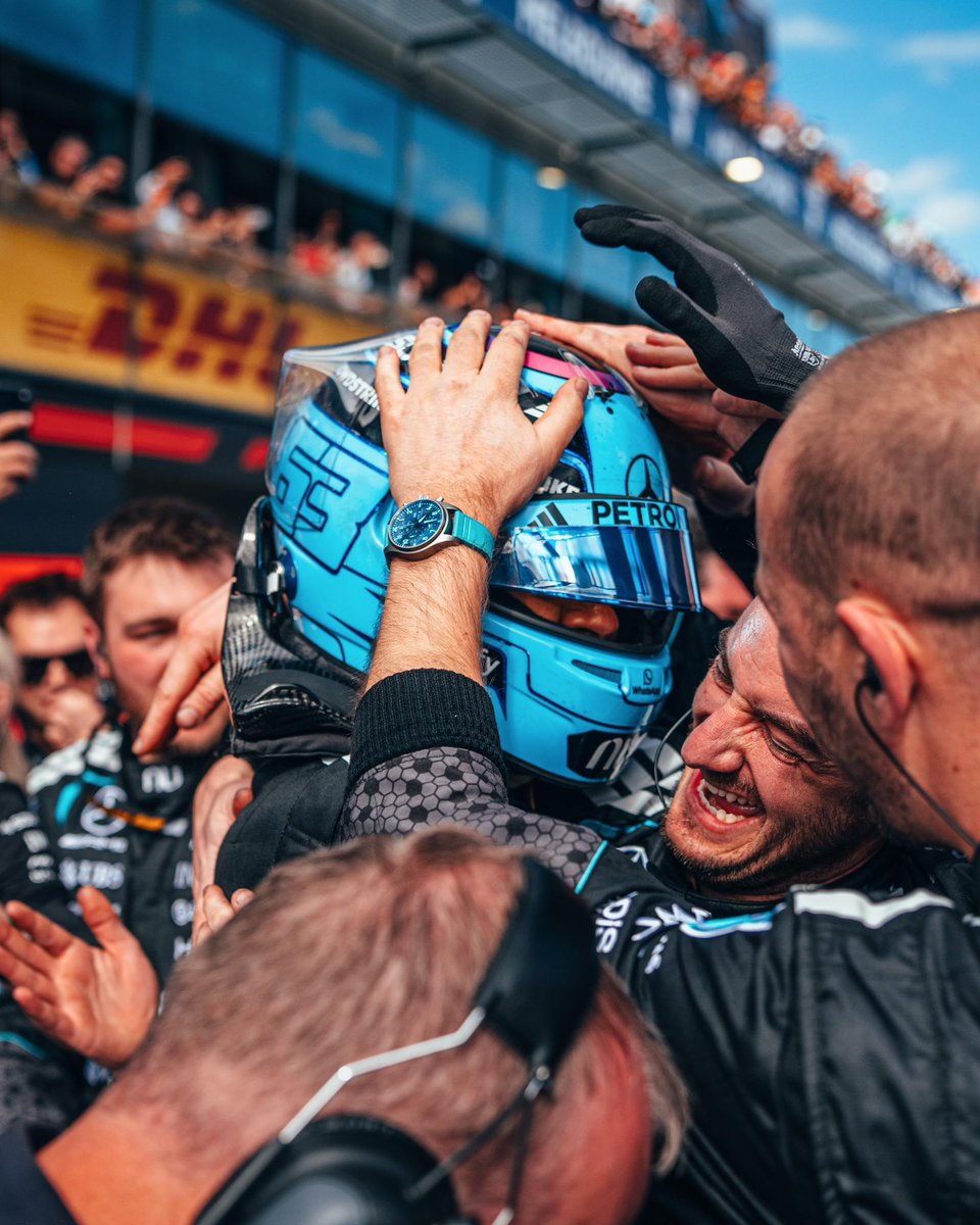 Rcussel's tweet photo. First half of the season, done. Some highs, some disappointing moments but still a long way to go until the finale. Thanks to the team for the constant, hard work &amp; to the fans for all the love. Catch you soon! https://t.co/wjtStKMVnh