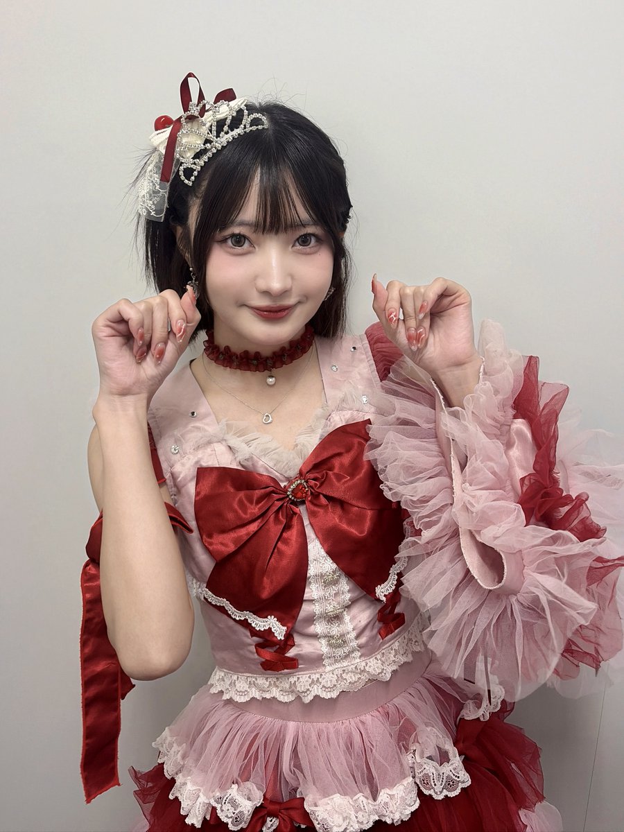 miao_haruko's tweet photo. 『TOKYO GIRLS GIRLS extra!!』ありがとうございました🎀   

今日はリアバライブに 駆けつけてくれてありがとう！！
とっても不安だったのが一気に消えてみんなのことやっぱり大好きだなって感じた日になりました🩵
誕生日直接お祝いしてくれる人がこんなにいてくれるのが嬉しくてたまらないよ（ ;  ; ）本当に今日はありがとうございました！
でも！！！本番は８/８の生誕祭！まだまだみんなに会える可能性1人でも多く待ってます！
色々解禁されて楽しみたくさん増えてるかな？空いてる時間はたくさん練習と準備予定頑張ります！
Aチケットまだまだ販売中♥️
生誕祭まであと🫧⑅˖.꒷꒰ ６日 ꒱ ⋆˖    

次のライブは明日８/８（土）꒰ঌ˚₊ 白鳥華子生誕祭2026 ₊˚ෆです！  
🎟️： https://t.co/XYYpkJbodD
