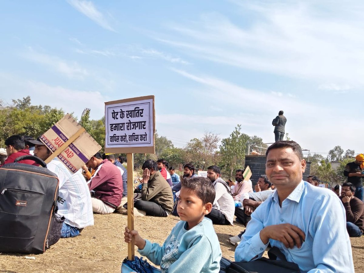 babusaini369896's tweet photo. 28.
हर युवा अपने भविष्य को लेकर आशावान है। राजस्थान युवा मित्रों के मुद्दे पर न्यायपूर्ण और सम्मानजनक समाधान समय की मांग है।

#जस्टिस_फॉर_युवा_मित्र

@narendramodi @BhajanlalBjp @Cockroachisback @AshutoshRanka @ashokgehlot51 @BJP4Rajasthan https://t.co/39VxriCgrg