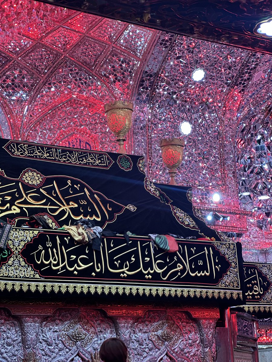 haj_mmdi_'s tweet photo. روحم تا به قیامت پریشون توست حسین جان...

#یا_لثارات_الحسین
#فدائیان_حسین https://t.co/UP89vUIWYd