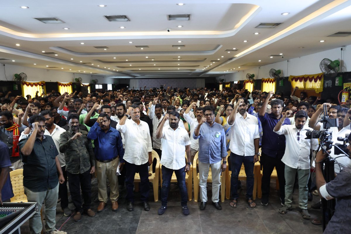 செந்தமிழன் சீமான் tweet media