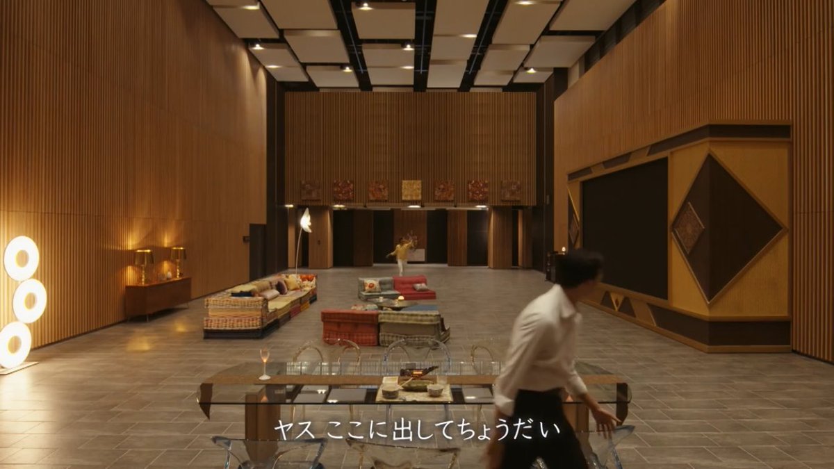 Mrieren's tweet photo. 東条、裏切り者説。
ハッキング以外に能力がないと罵られ。
AIヤス。
ヤスと言えば、ファミコンの名作「ポートピア連続⚪︎人事件」の犯人。主人公（刑事）と常に行動を共にする相棒がヤス。

#VIVANT https://t.co/pca06sLUVl