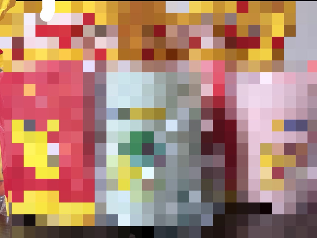 baby_potate's tweet photo. 夫婦揃ってマックのポケモン当たったよー！うれしー！！！
反射して何か写ってると怖いのでモザイク笑笑 https://t.co/jwhXA9WgJF