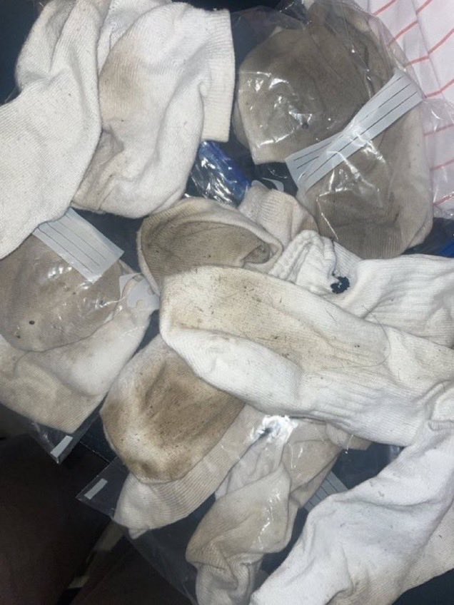 DaarkMillO's tweet photo. Venez les chercher ils vous attendent 🧦 https://t.co/hnoIpOppbK