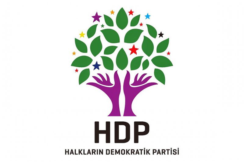 yucelbogaz's tweet photo. - Mitingleri bombalandı
- Parti binaları basıldı
- Neredeyse bütün siyasetçileri hapse atıldı
- Eşgenel başkanları 11 yıldır hapiste
- Belediyelerine kayyum atandı

Hiçbiri hapse gireceğiz korkusuyla AKP’ye geçmedi.

Hayatım boyunca oy verdiğim için gurur duyacağım. https://t.co/nvyavXlBjy