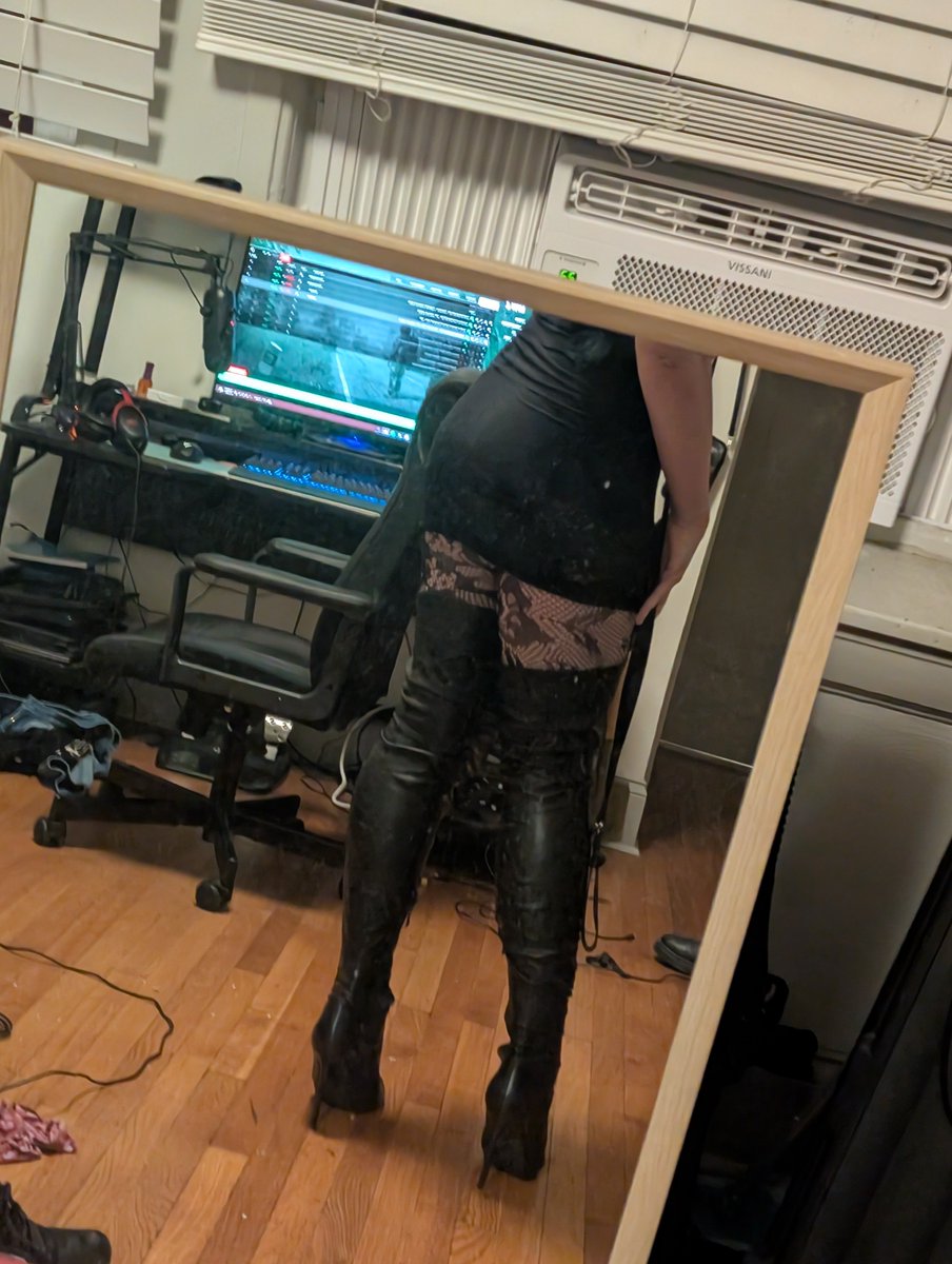 skyfall167's tweet photo. How's it look from the back https://t.co/0FyAJBEVkO