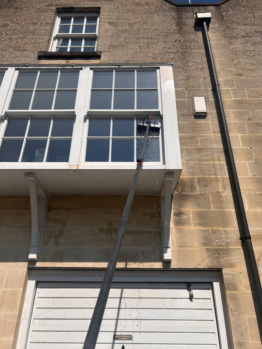 bathwindows's tweet photo. Cleaning windows at their finest. One off job at Pulteney Mews in Bath. https://t.co/DF0EeKwLpD