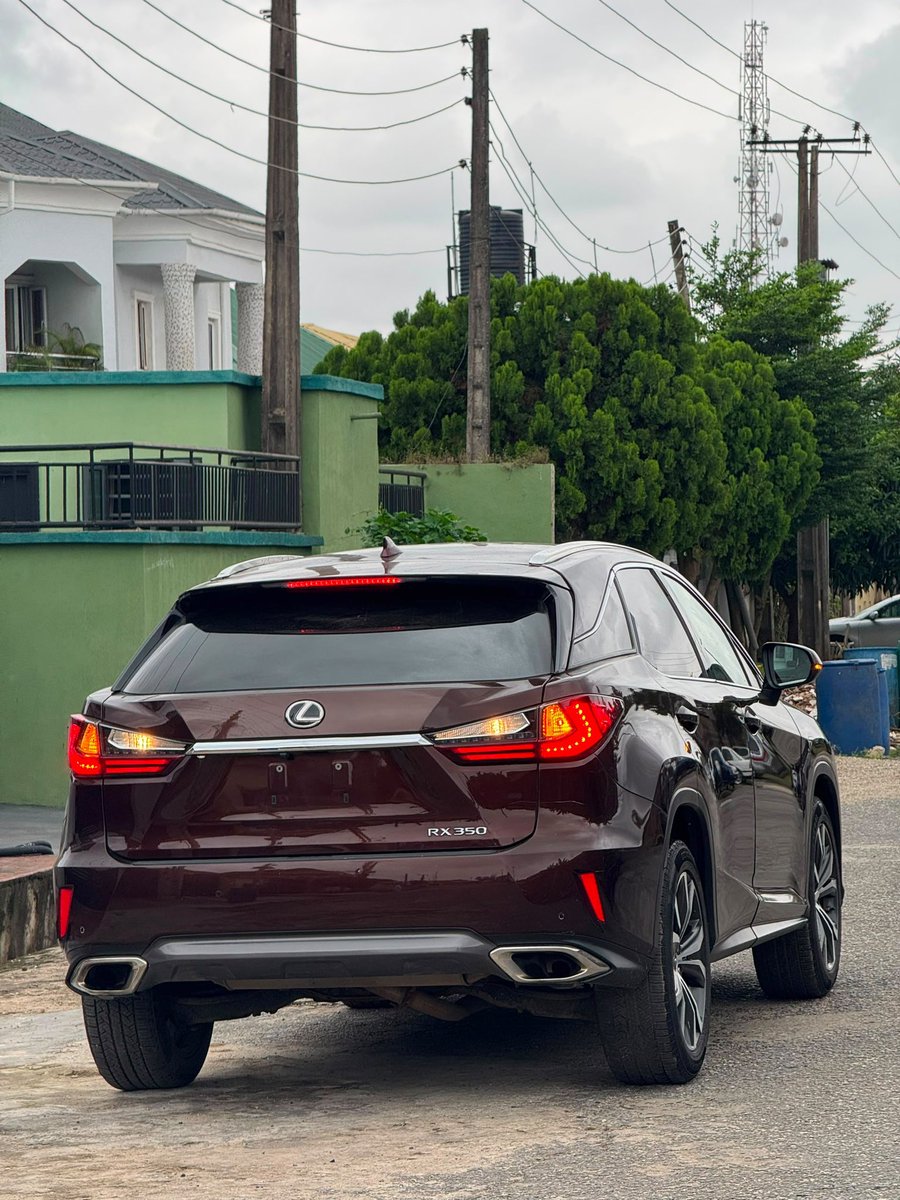 asiwajuautos1's tweet photo. 38m
Foreign Used Lexus RX350 2017 Full Option
Keyless Entry
Pre Collision System
Moonroof
Lift Tailgate
Premium Sound Bars
Bluetooth Connectivity
Navigation Systems
Call or WhatsApp 08128006722
#LexusRX350 #UsedLexus #ForeignUsedCars #CarsForSale https://t.co/WUT3OkJaUI