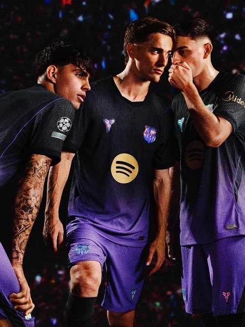 gutiifcb's tweet photo. 🚨 SORTEO DE LA NUEVA CAMISETA DEL BARÇA‼️

👉🏼 Para participar:

1️⃣ RT y FAV al tweet.
2️⃣ Seguir a @17ct_info y a @gutiifcb 

*Opcional* 
Mencionar a un amigo (cuenta como doble participación)

⚠️ El ganador se anunciará el 9 de agosto.

🍀 ¡Mucha suerte a todos! https://t.co/f3ZCXJtltb