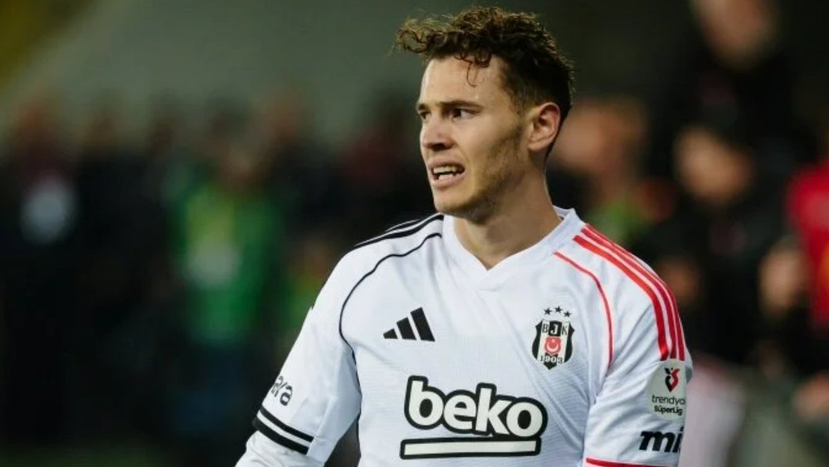 aslolanbjkk's tweet photo. Beşiktaş macerası sona eren Kristjan Asllani için sürpriz iddia! 🚨

Premier Lig'e yeni yükselen Hull City, 23 yaşındaki Arnavut orta saha oyuncusunu kadrosuna katmak için harekete geçti. 🇹🇷🏴󠁧󠁢󠁥󠁮󠁧󠁿

Sizce Asllani, İngiltere'de başarılı olabilir mi? 👇 #grandpashabet #beşiktaş https://t.co/rcHY9wVFM6