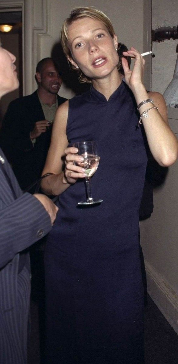 1999vogue's tweet photo. She was honestly the coolest https://t.co/5LhouNQrRt