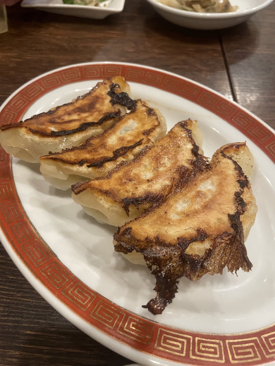 bb_bone03's tweet photo. 今日行った中華屋に横山のサイン置いてあった。バカ美味かったし、最高な店主さんだったな。 https://t.co/veNbkUgPbF