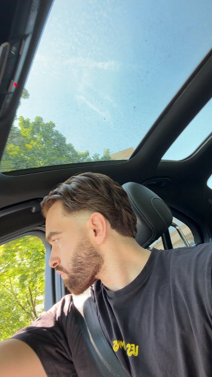 ogvzhan_'s tweet photo. J’ai essayé toute les coupe mais je pense c’est la meilleure https://t.co/4Ij4XJHslw