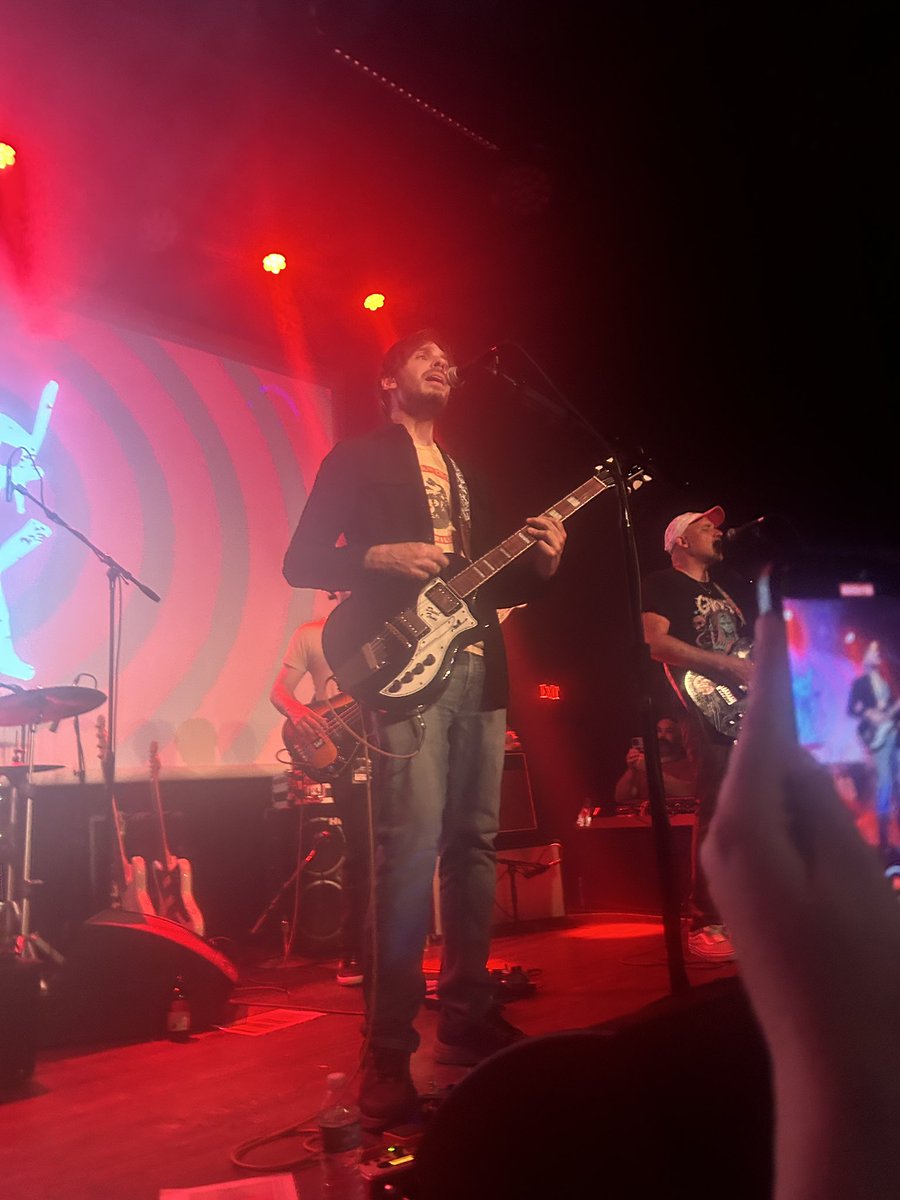 iGnarIy's tweet photo. @redvoxband ferndale!! https://t.co/4kotcld5iH